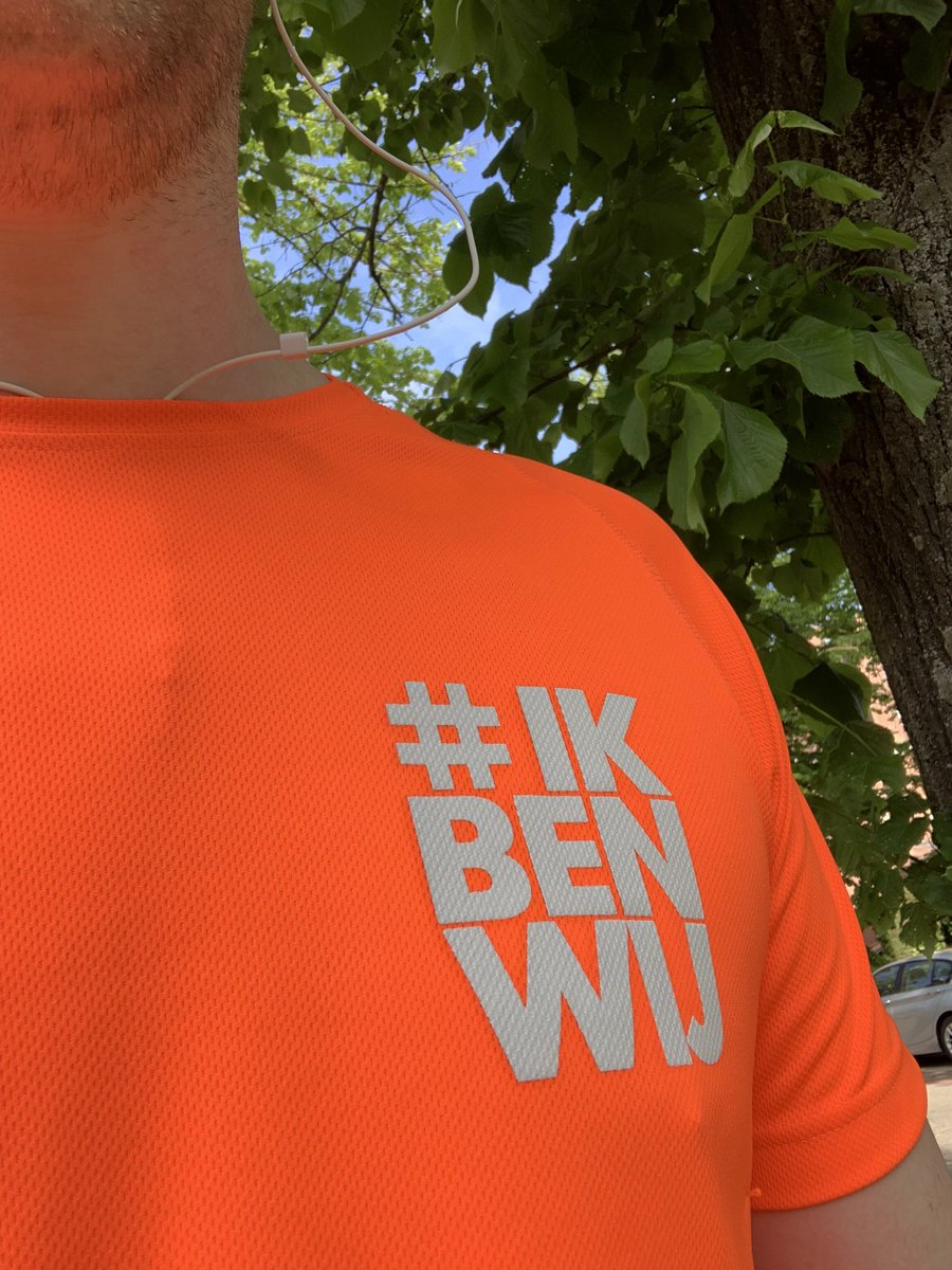 lauwerskarl's tweet photo. Still defending our colours 🧡
#ochtendloop @cdenv https://t.co/IxCojeDzxv