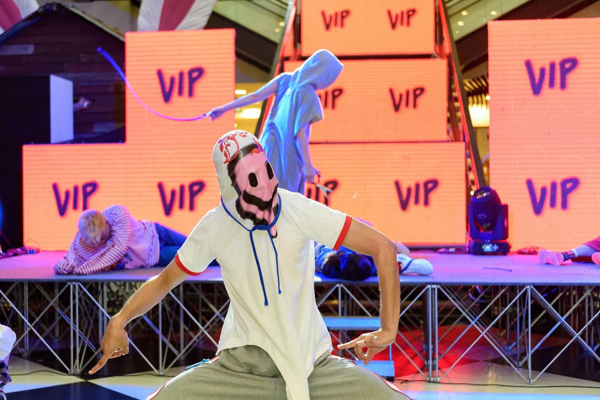 ทำไมคุณถึงไม่ควรพลาดที่จะมางาน Mango Art Festival !!
Mango Art Festval เทศกาลศิลปะสุดชิคที่รวบรวมงานอาร์ตทุกแขนงมาไว้ด้วยกัน ได้แก่ โซน Gallery / Product Designs / Independent Artists และ Craft Accesories, Food &amp; Beverage ตอบโจทย์คนรักงานศิลปะทุกเพศทุกวัย