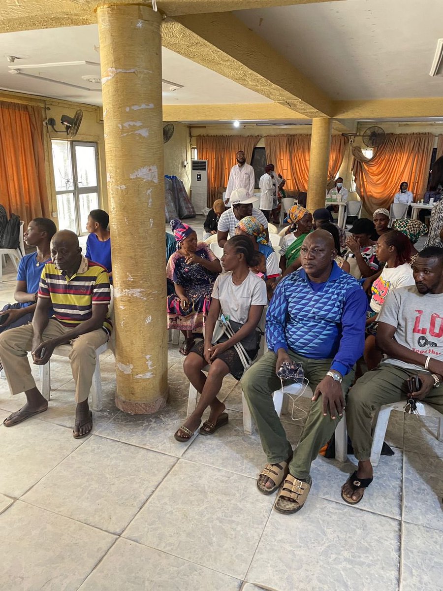 onorebu_bammy's tweet photo. In recognition of #worldmariaday and In hope to make mushin populace healthier and free from malaria I conducted a free medical outreach at mushin LGA, council Hall.
Free health check ups ✅
Free consultations ✅
Free medications ✅
Free mosquito nets ✅
were given https://t.co/wB5lw6PxrC