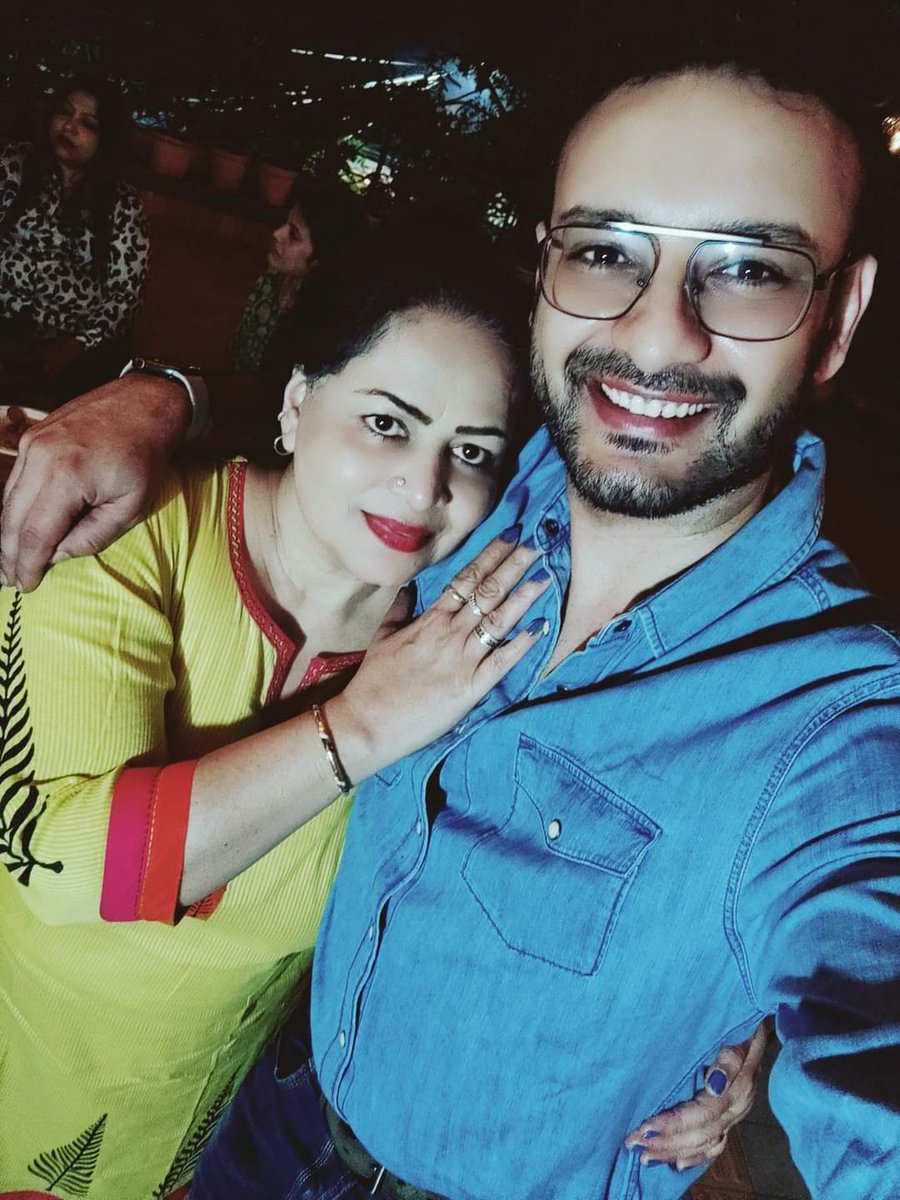 shaheb17's tweet photo. You are the inspiration of all creation...
Happy Mother's day maaa...❤️❤️❤️❤️❤️❤️
.
.
.
.
.
.
#mothersday2022 #Maa
#mothersday #motherlove #love #happymothersday #mom #mother #momislife #mothers #picoftheday https://t.co/gHlCmfixJI