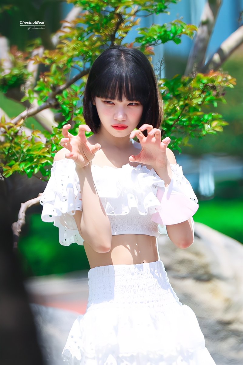 Chestnut_1022's tweet image. 220506 mini fm HQ

넘넘 귀엽다아아앙😭🥺💕

#김채원 #KIMCHAEWON #르세라핌 #LE_SSERAFIM 
#金采源 #IZONE #CHAEWON #아이즈원