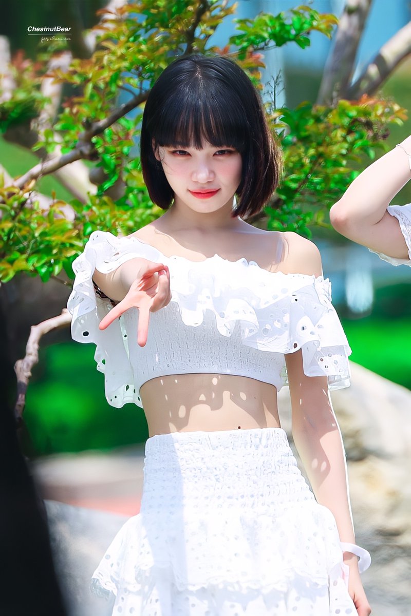 Chestnut_1022's tweet image. 220506 mini fm HQ

넘넘 귀엽다아아앙😭🥺💕

#김채원 #KIMCHAEWON #르세라핌 #LE_SSERAFIM 
#金采源 #IZONE #CHAEWON #아이즈원