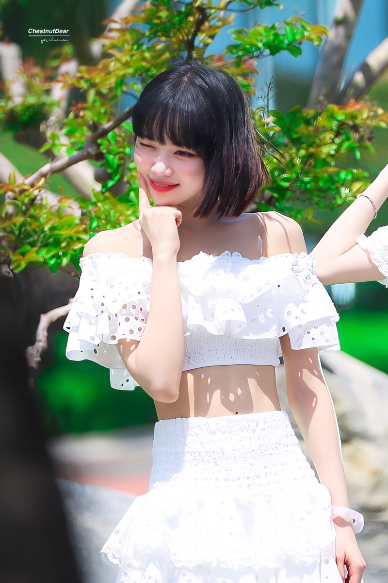 Chestnut_1022's tweet image. 220506 mini fm HQ

넘넘 귀엽다아아앙😭🥺💕

#김채원 #KIMCHAEWON #르세라핌 #LE_SSERAFIM 
#金采源 #IZONE #CHAEWON #아이즈원