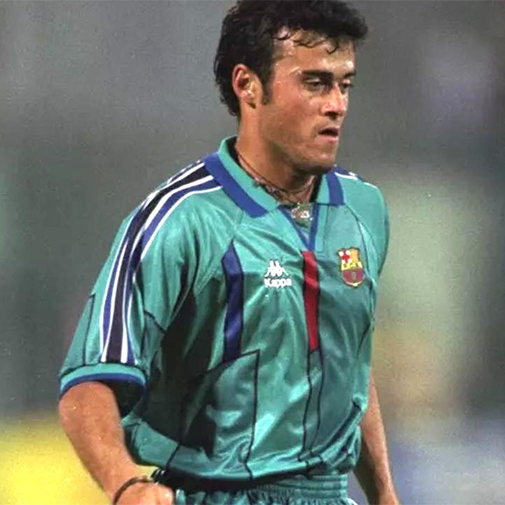 Happy Birthday Luis Enrique   Here he is wearing that stunning 95-97 Barcelona Away shirt 