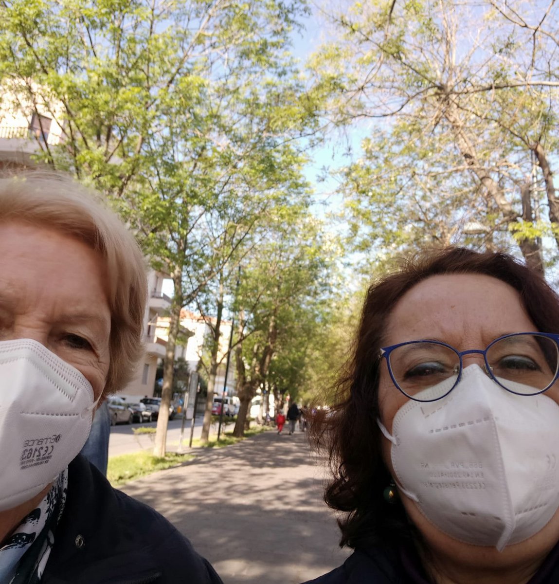 daba137's tweet photo. Auguri alla mia mamma e a tutte le mamme! 🌹

#mamma #festadellamamma #matherday #mamy #auguri #augurimamma #motherwish #mother #mymother #meandmymother #happyday https://t.co/hXurmwzuhz