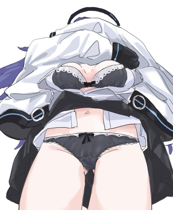 顔は撮っちゃダメ…です…… 