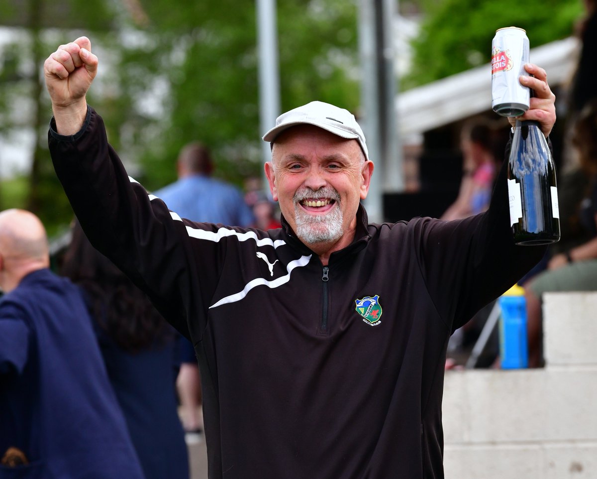 dorward_nick's tweet photo. Four photos that sum up yesterday's promotion-winning game at Penydarren. JD Cymru South next season!@PontardaweTown @GlastoGazPonty @PennyDorward @TimGeorgievsky @JoshDorward11 @craigbunji23 @tyleraylward4 @TommGrey @GJDTaylor https://t.co/ZZqdkqfvjf