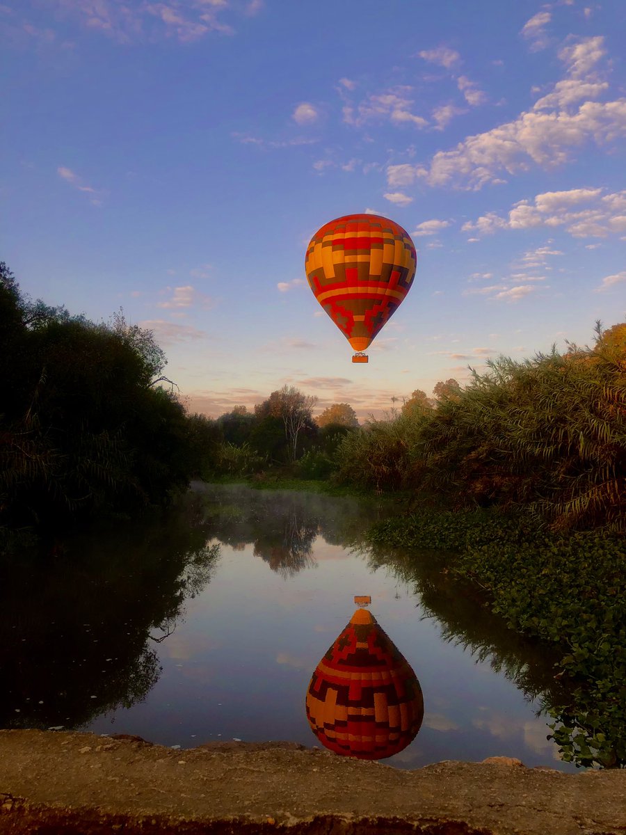 Banesa_Creative's tweet image. #weekendphotodump 🧘🏾‍♀️✨ 
Things that set my soul on fire 🤍