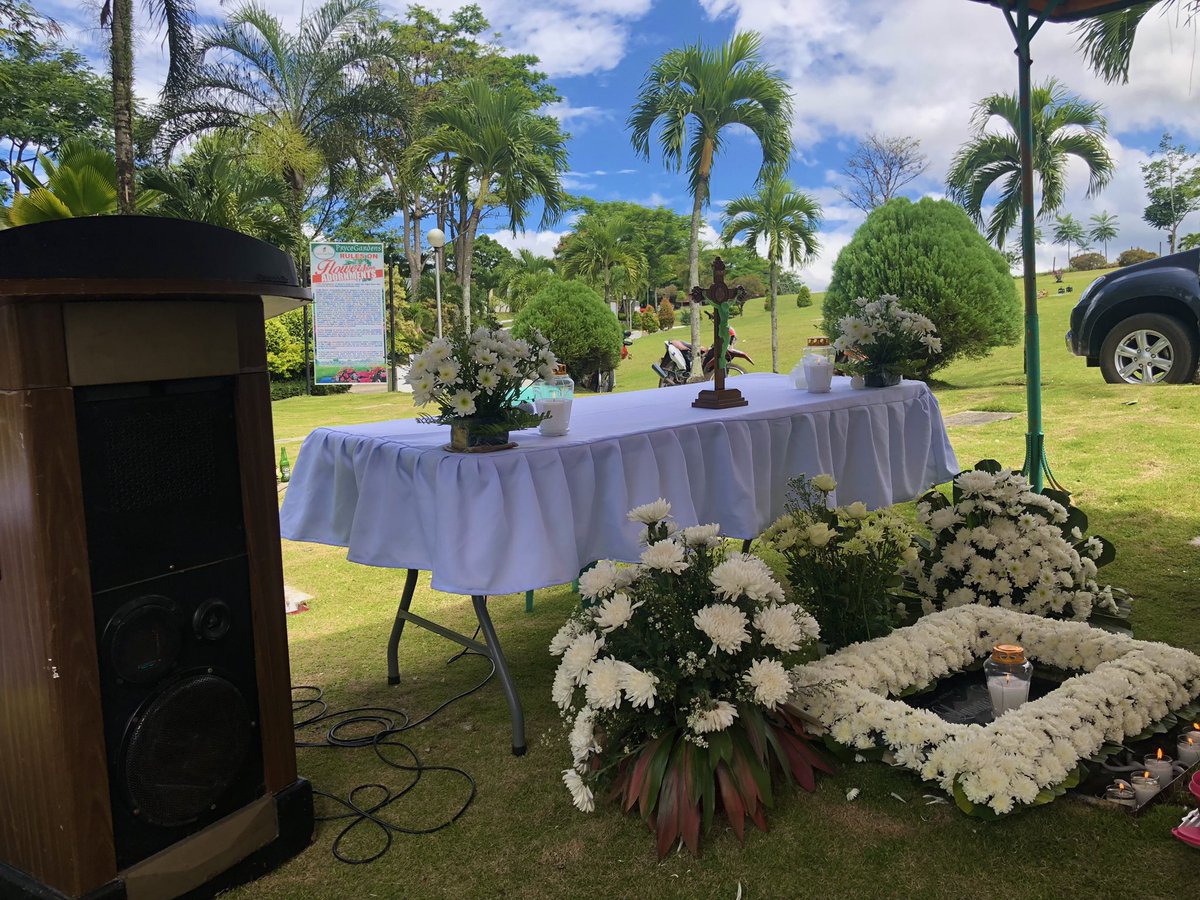 joerilay's tweet photo. It’s so hard to let you go even though I know you’re now in heaven. 17 years with you was never enough I wish we had more. Missing you everyday Dad 🥺 6 Years in Heaven 🤍 https://t.co/o4MfuB7TqI