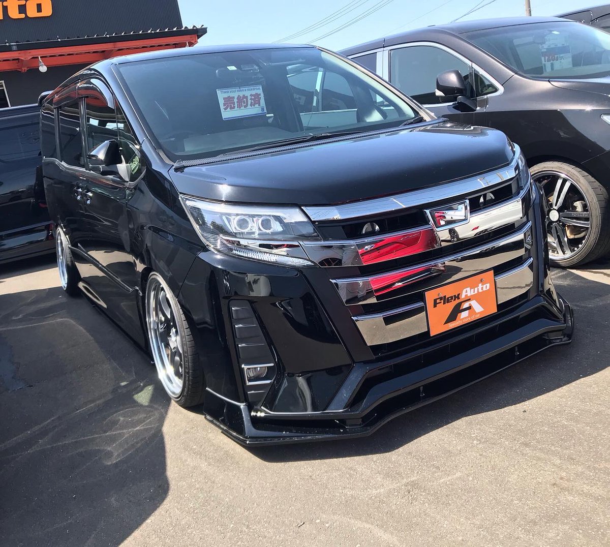 FLEXAUTO001's tweet photo. 連休も明け営業再開しております💪‼️
多数のご成約ありがとうございます🤝✨
#稲沢市 #フレックスオート #ZRR80W #ASC10 #ZVW52 #toyota #lexus #workwheels #RAYZ #WALD https://t.co/RfPKq3VPwj