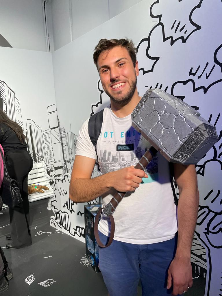lukebert's tweet photo. va beh c'ho provato a emulare la wanda dominazione totale ma io le pose non le so fa
#MultiverseofMadness #multiverseexperience https://t.co/snOZLXQM1h