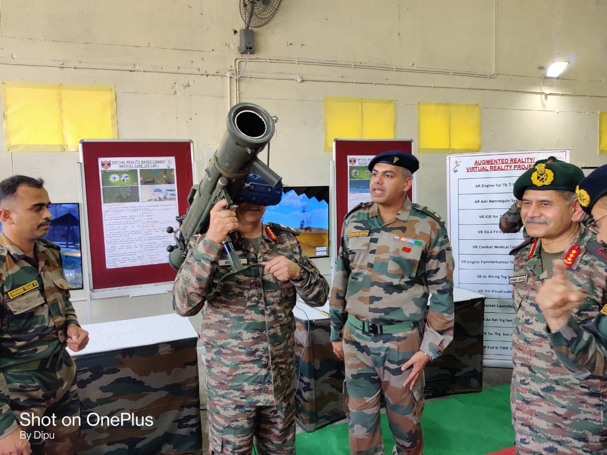 defencedefine's tweet photo. #भारतीयसेना #आर्टैक #NorthTechSymposium2022, #SDD ने #AR/VR में #ऑपरेशनल रूप से महत्वपूर्ण प्रौद्योगिकी उत्पादों का प्रदर्शन किया, #रोबोटिक्स के साथ-साथ #SwarmofDrones तकनीक का प्रदर्शन किया, जिसे दर्शकों ने सराहा।
#IndianArmy
#Atmanirbharta
@adgpi https://t.co/JU2rSHEXTM