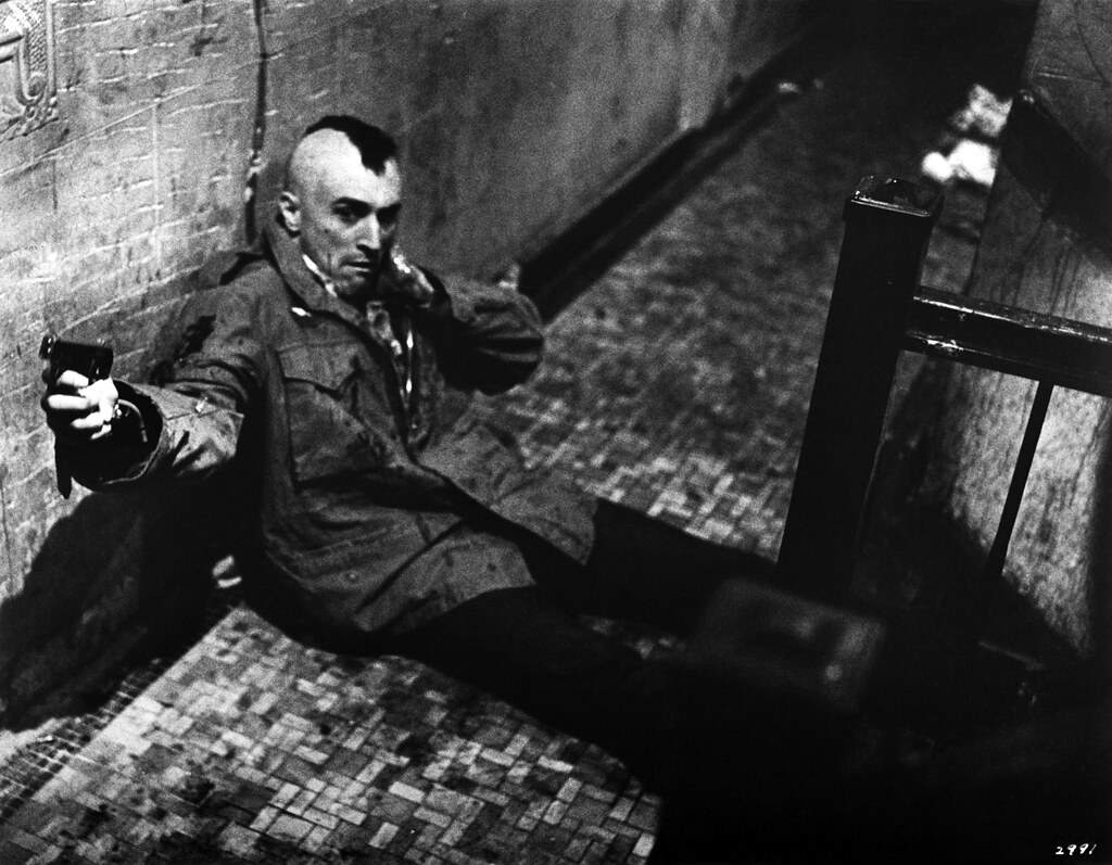 CHC_1927's tweet photo. 'Taxi Driver', directed by Martin Scorsese. https://t.co/3CBF2QJ2SZ