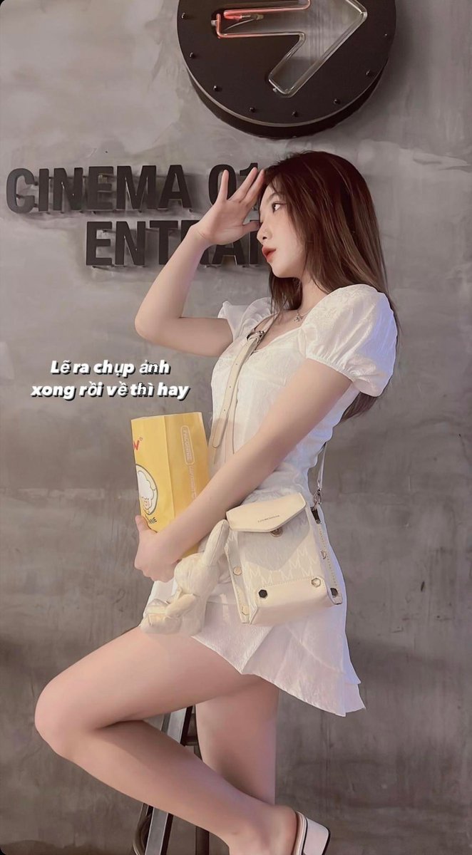 Ernice2299's tweet photo. Xem phim mà cũng trả có ai đi cùng ! https://t.co/DXdpGBxaAL