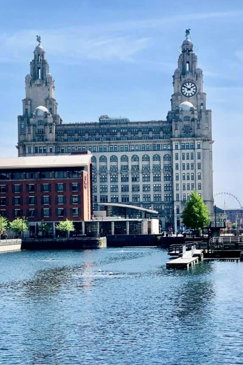 Deb_M_Morgan's tweet photo. #CapturingLiverpool https://t.co/ER0DrTd3FZ