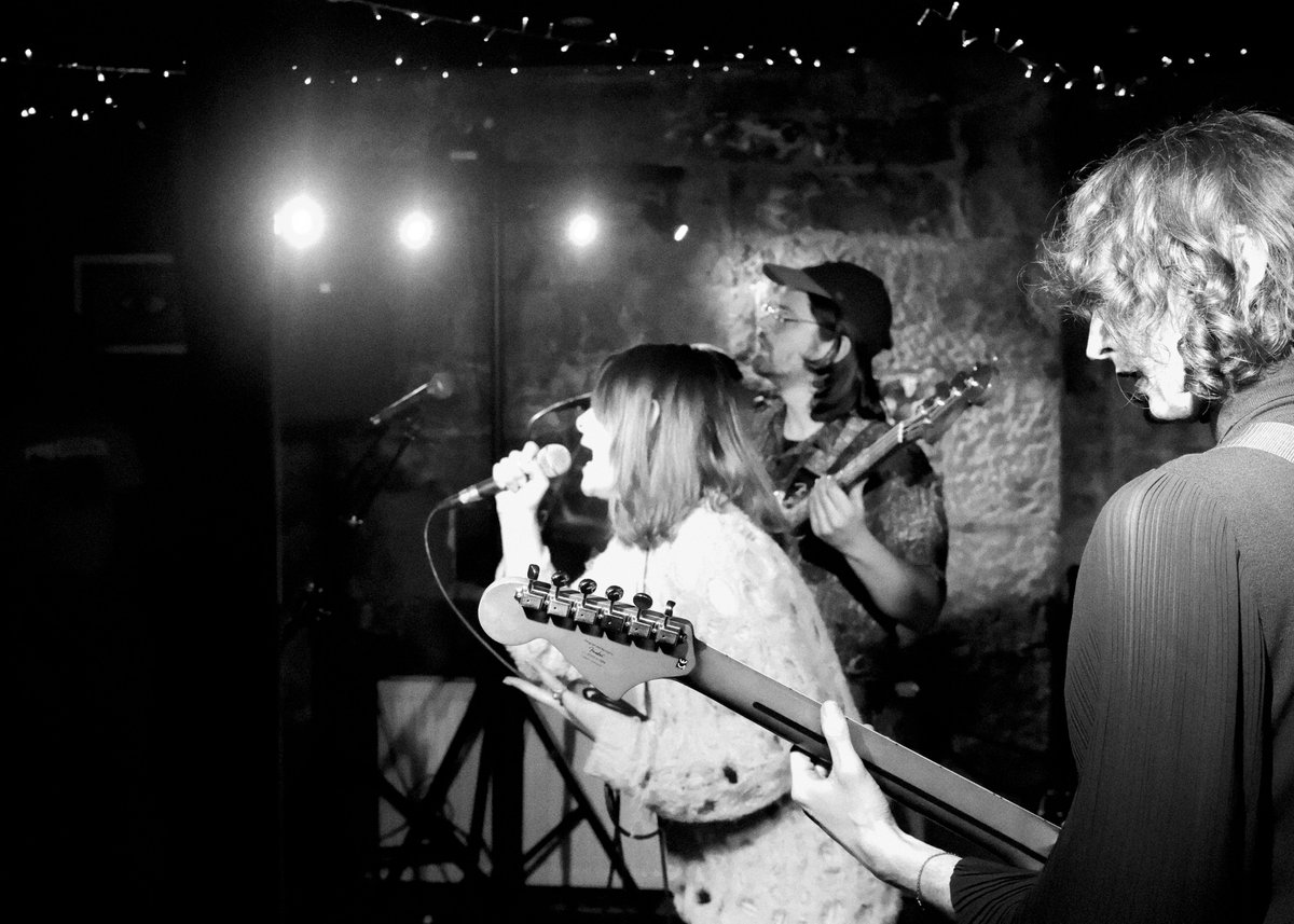 GoodGriefGigs's tweet photo. Photos of the amazing @bikinibodymusic at Harmonium 29.4.2022

Pics by PO https://t.co/upHOH0NEHO