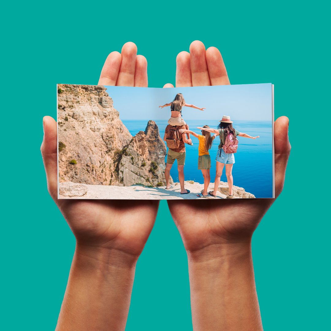 _PocketMemories's tweet photo. Photobooks are such lovely little things... But it's such a shame when the pages don't fully open! 😨 Don't worry, we solved the problem! 🎉 Our specially designed pages lie flat, so your panoramic spreads are as unspoiled as the memories. 🏝️ #pocketmemories #photobook #layflat https://t.co/XeID2wUdO7