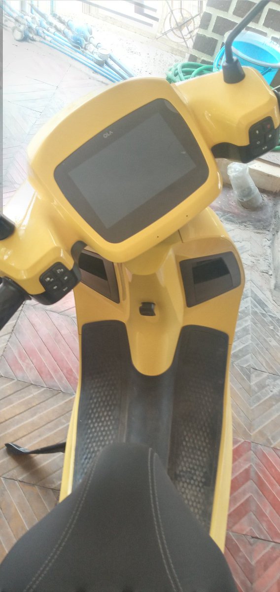parimi99's tweet photo. @bhash Ji,How r u,hope you're good.I lodged a complaint on 6th May'22 at 8:20 am &amp; gave ref no 1144288.yesterday i got a msg from OLA,as reboot ur vehicle.I tried but there was no response from the vehicle.54 hrs have passed &amp; i didn't receive any call from @OlaElectric as of now https://t.co/uDJg8TqlrD