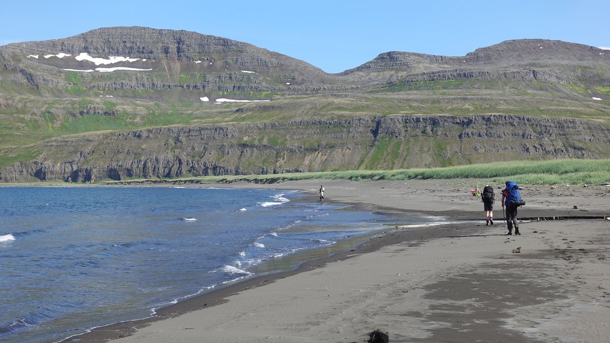 IJsland Hornstrandir en Kerlingarfjöll
Reisinfo > bit.ly/ijsland-hornst…
🇮🇸 2 rugzaktochten IJsland
🇮🇸  een 6-daagse tocht in het noordwesten met spectaculaire vogelrotsen
🇮🇸 een 3-daagse wandeltocht in het kleurrijke Kerlingarfjöll
#ijsland #hike #hornstrandir #kerlingarfjöll