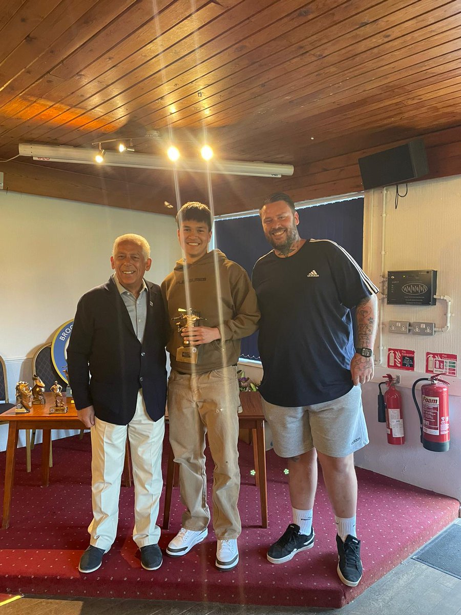 Brockenhurst FC tweet media