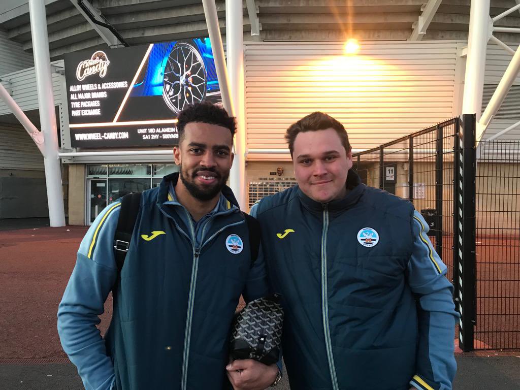 ellisroberts016's tweet photo. If this is the end of your time at the club lads, thank you for your contributions during your time here. Once a Jack, always a Jack 🦢🤍🖤 #Swans @SwansOfficial #FinleyBurns #HannesWolf #CyrusChristie https://t.co/p9Fgieep3l