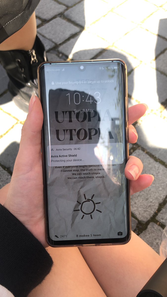 gerditiny's tweet photo. Whoever lost their phone, I have it!!! #ATEEZinBerlin https://t.co/FWRXj4TEZ5