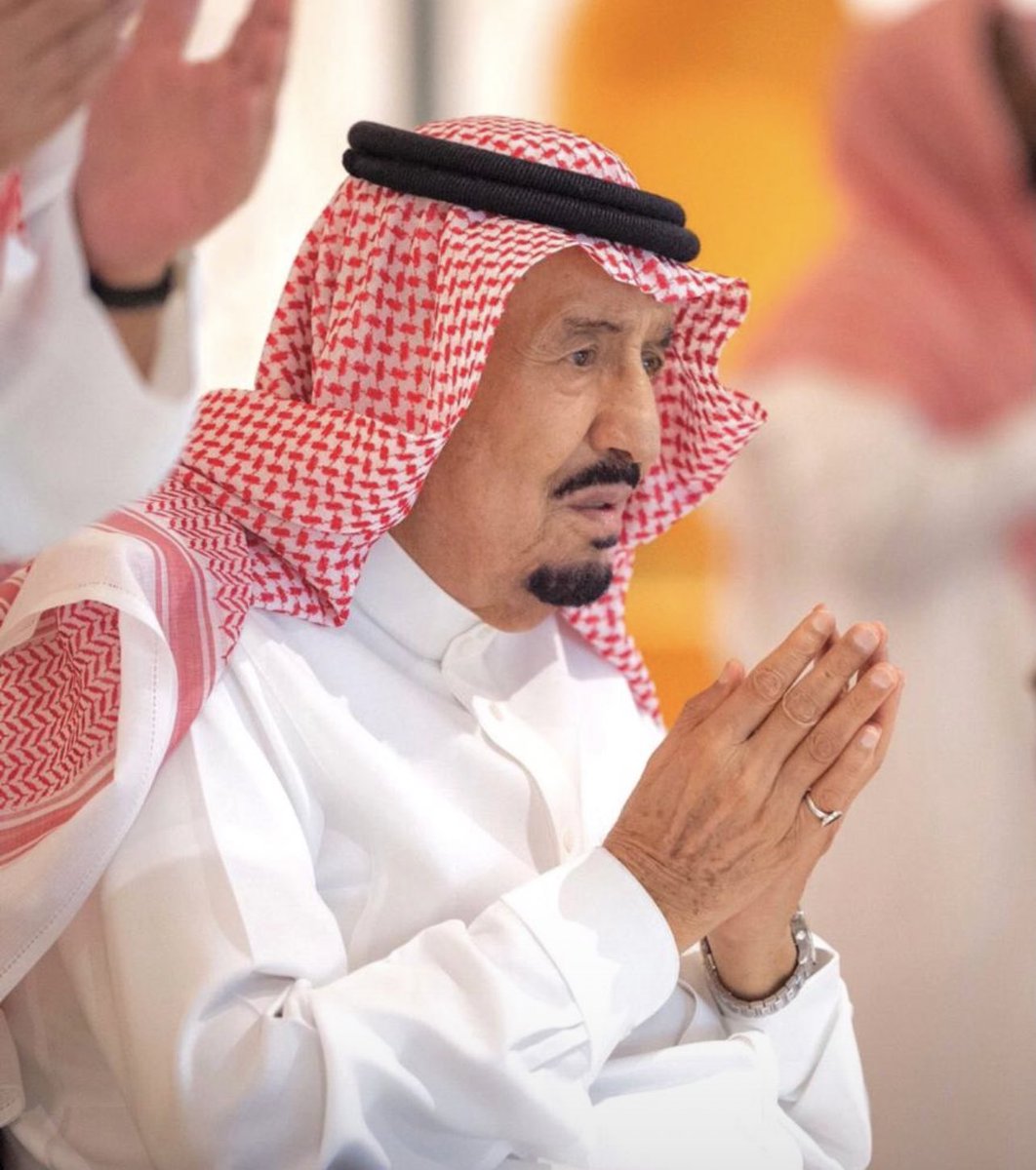 #سلامتك_يابو_فهد 
اللَّهُمَّ رَبَّ النَّاسِ أَذْهِبْ الْبَاسَ اشْف ملكنا الغالي وَأَنْتَ الشَّافِي لَا شِفَاءَ إِلَّا شِفَاؤُكَ شِفَاءً لَا يُغَادِرُ سَقَمًا .
اللهم اشفه شفاء عاجلا يا رب العالمين .. 
#خادم_الحرمين_الشريفين