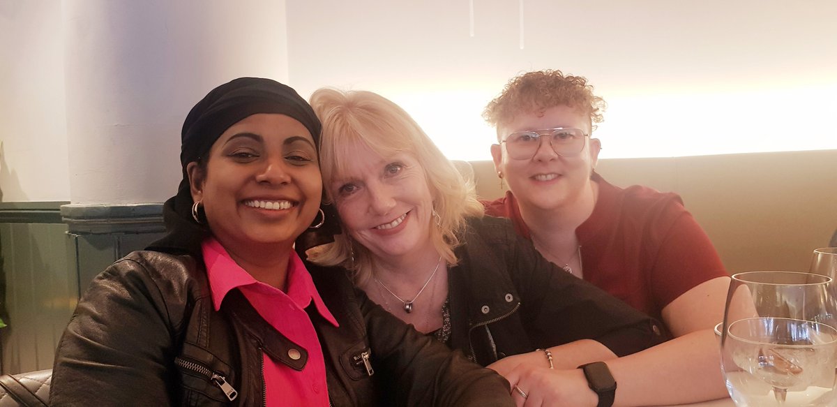 shamtchK's tweet photo. Made more happy memories! Love you all crazy lot! 🙊😂
My cheeks are still hurting from all the laughter. TY 4 making me feel special. Enjoy
your B'day week sis @fidsta77.
@Gaiinz @amyjeetley @Suey2chaussures @SaeedaButt4 @nhanak80 @Vivi_teach #twitterlove #twitterconnection 🥰 https://t.co/wKhsHVoQ51