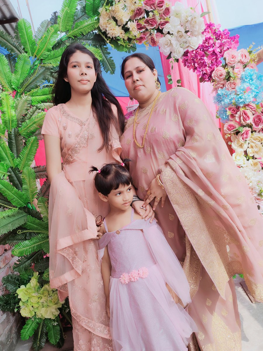 KarimaSadika's tweet photo. #HappyMothersDay2022 ♥️ https://t.co/aNvv8BfLqZ