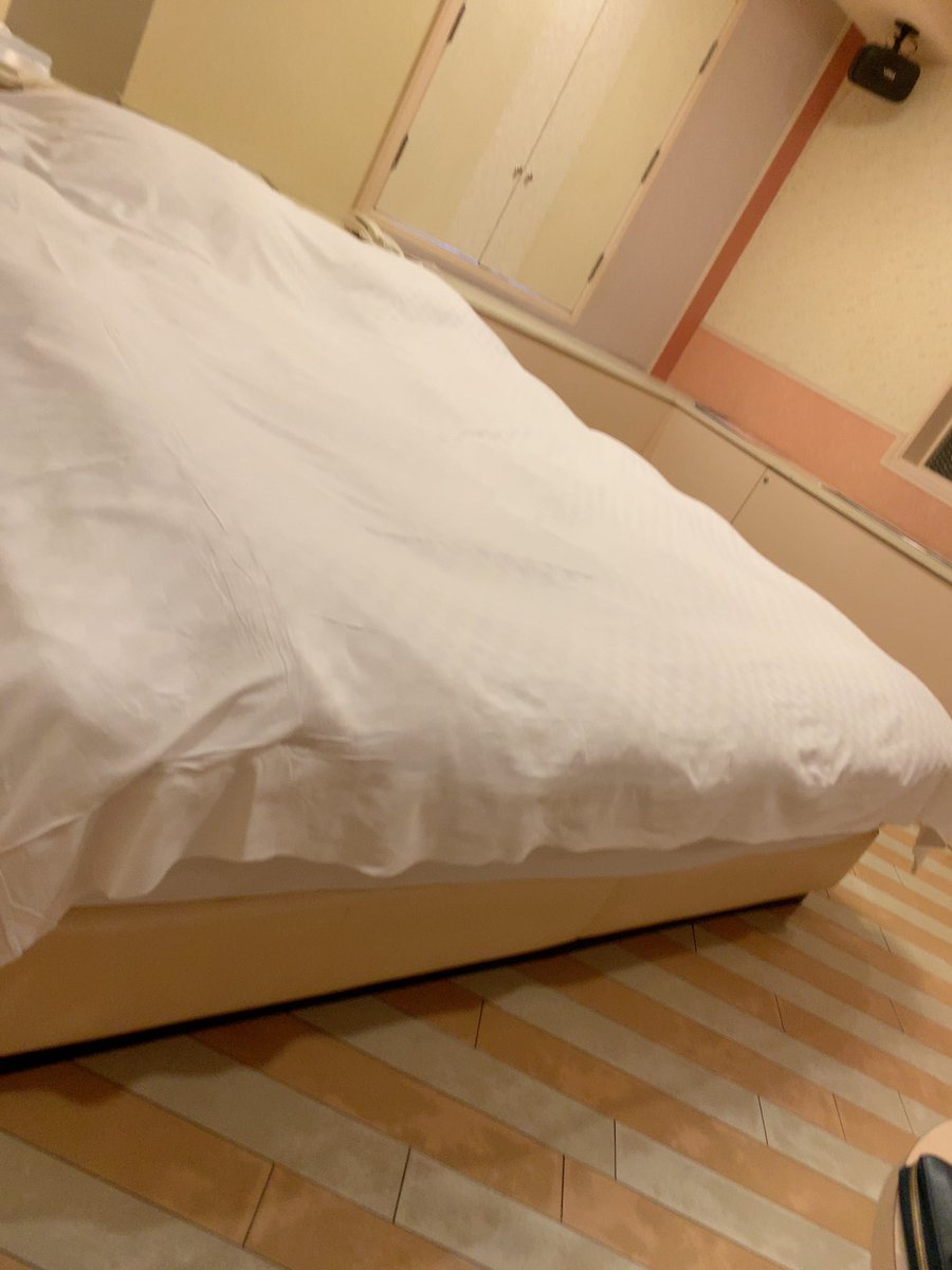 heyponz's tweet photo. BEEFフェスからのホテインンンンンン https://t.co/oZEJnh749P