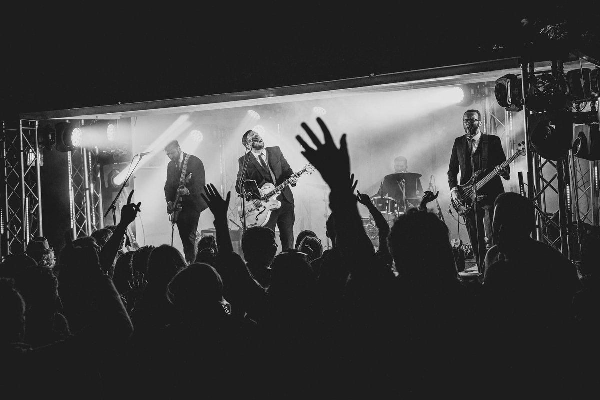 WedgewoodRooms's tweet photo. Back for a hometown gig in June is @thelionels! A show from The Lionels includes the best song choices, the best sound, the best performances - A service that brings any room to life and ensures an absolute rocking dancefloor👯‍♀️

Tickets £12.00 in advance, from our website https://t.co/0atJFUzqBy