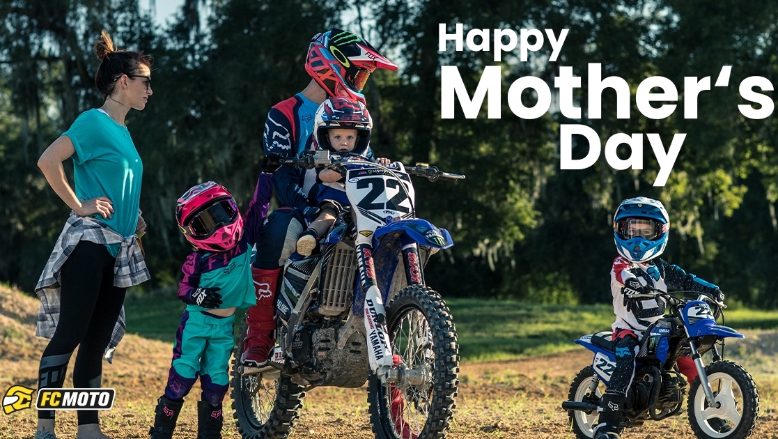 fcmoto_shop's tweet photo. Much love to all the moms! ๐โ
โ
#fcmoto #fcmotoandme #mothersday #mom #bikermom #speed #race #motorcycle #motorbike #bikelove #motorcyclelove #motocycle #motobike #moto #bikewear #bikefashion #motorrad #motorradfashion #motorradliebe #muttertag https://t.co/z2ZJonG2dC