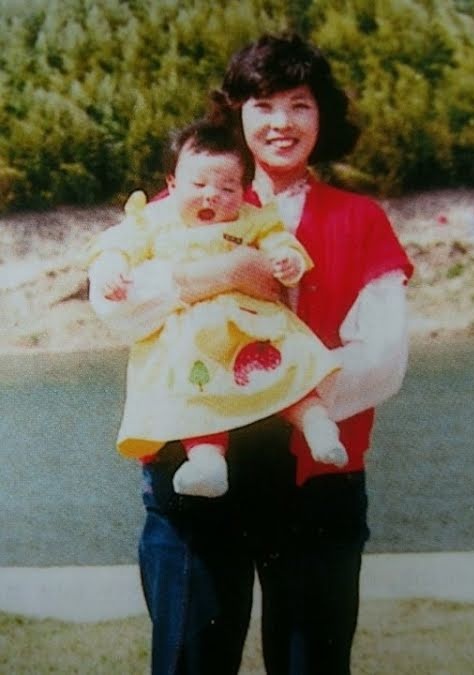 WeLoveDara's tweet photo. [ADMIN POST]

Ofcourse, Happy Parents Day to this one strong woman! Thank you for your endless love and support to your wonderful children, especially to our @krungy21! 💕 We love you, 어머님~! 어버이날을 축하합니다! 🙇🏻‍♀️🎂💐 https://t.co/gCBv9xaeyY