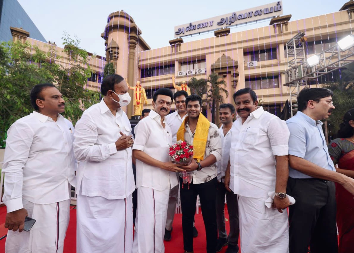 Some moments in life are surreal. One such moment was this. Was honoured by the Chief along with other dignitaries at #1YearofCMStalin function. Treasuring this moment. #mkstalin #dmk