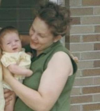 writerchickmc's tweet photo. Happy Mother's Day to my beautiful mom in heaven...I got so much of my creativity from her - along with the cool factor. ππβ€ #MothersDay #HappyMothersDay #coolmoms #creativemoms #loveyoumom https://t.co/4shiUIII1p
