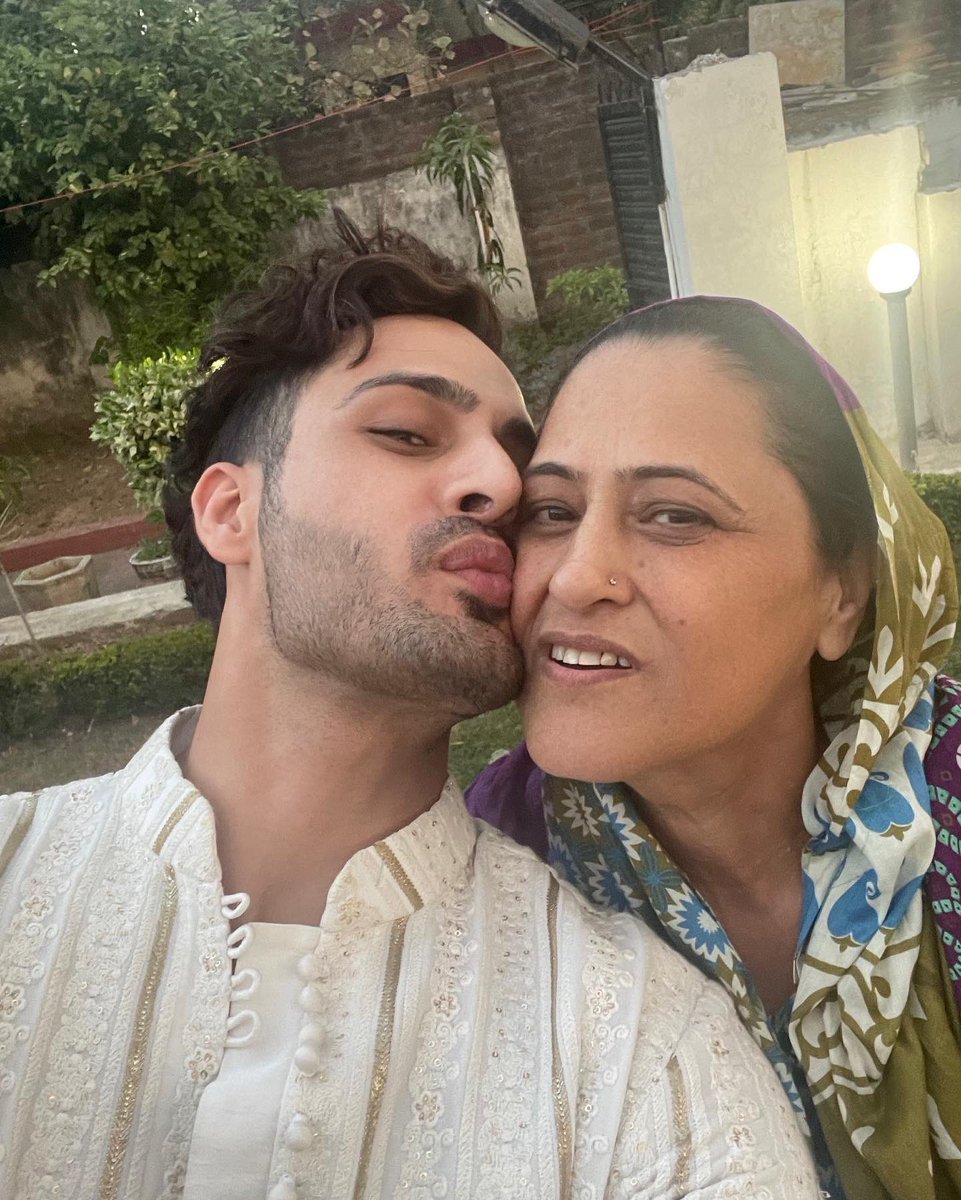 Happy mother’s day ❤️.
One thing u cant find is a person who will love u like ur mother. 
#MothersDay