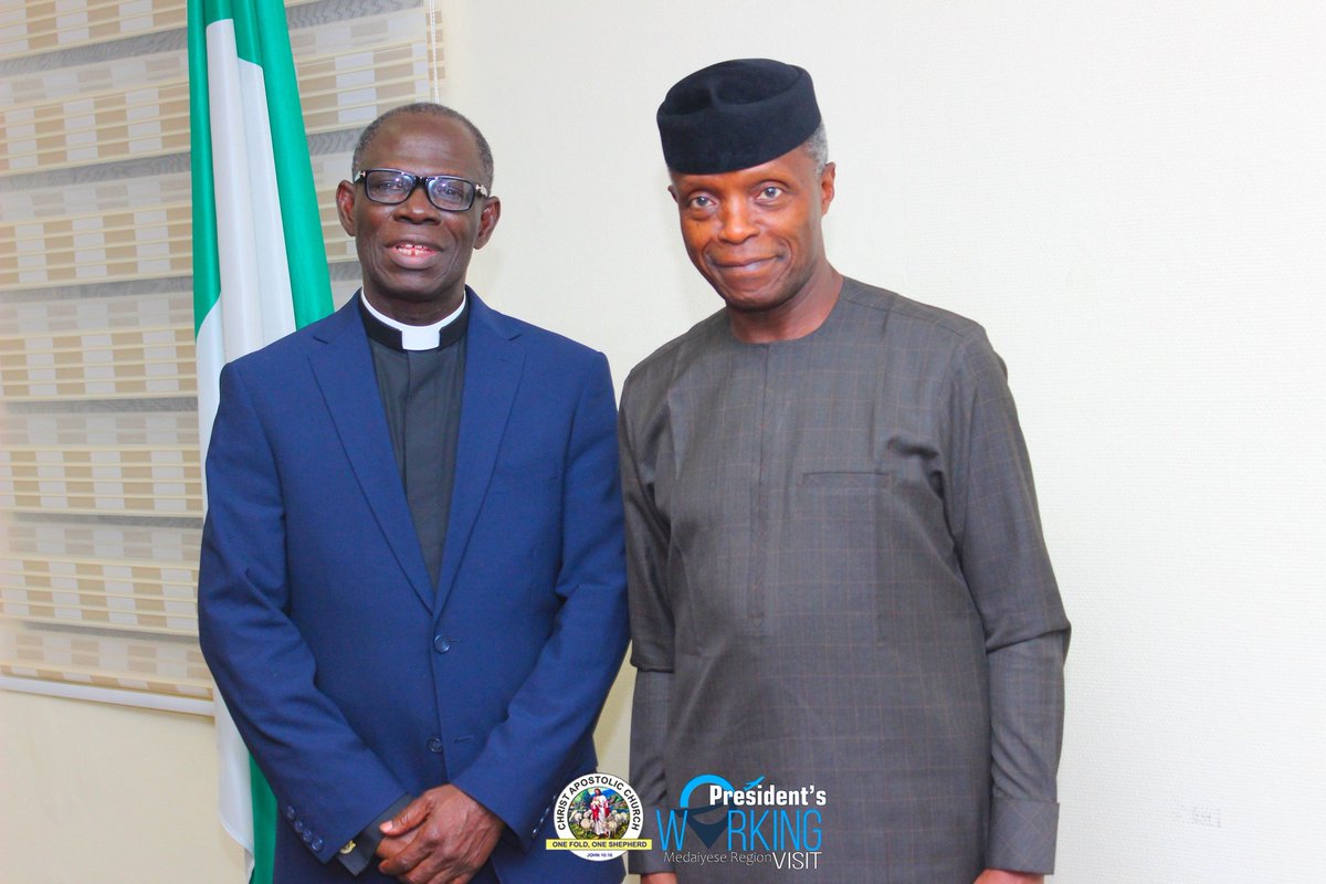 CACWORLDNEWS's tweet photo. A 5-DAY WORKING VISIT OF CAC PRESIDENT TO MEDAIYESE REGION
DAY THREE:
Courtesy visit to Vice President, @ProfOsinbajo
#YemiOsinbajo
#CACPresidentWorkingVisit
#CACMedaiyeseRegion
#CACPresident
#PastorSOOladele
#CACNigeriaandOverseas
#CACNews https://t.co/SYumhU3N4n