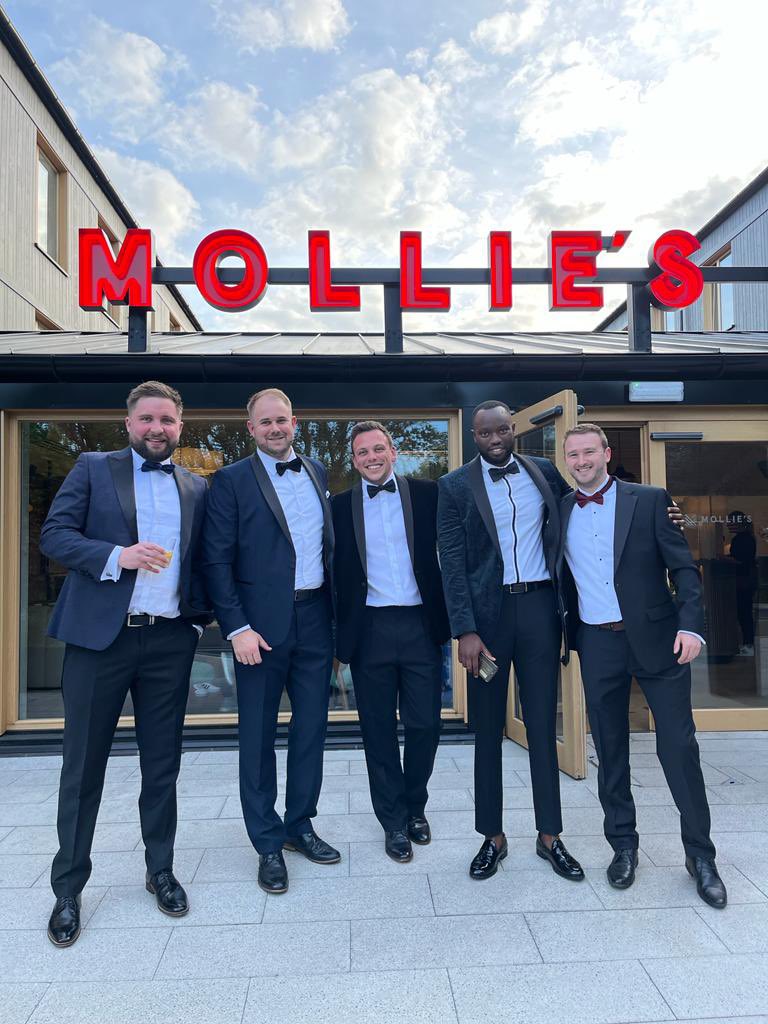 Great night at the U2 Spring Ball, hope everyone enjoyed themselves! Thanks to <a href="/MGeracu2talent/">U2Development</a> <a href="/Bswallow27/">Brian swallow</a> and the team for putting on such a great event! 

#U2SpringBallers
#SouthIsBest