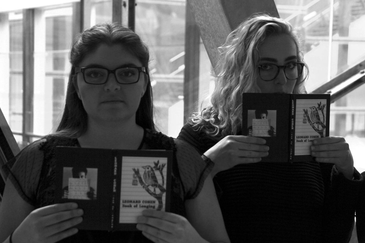 acoco_go's tweet photo. Listen back to Andrew Ford of The Music Show @RadioNational speaking to Book of Longing director Linda Thompson about the “intoxicating meeting” of musical icons in the work. Skip to the 28-minute mark to hear the full interview https://t.co/Lg1CqkX3Ka
#ACOCo #BookofLonging https://t.co/qZaHNkClDT