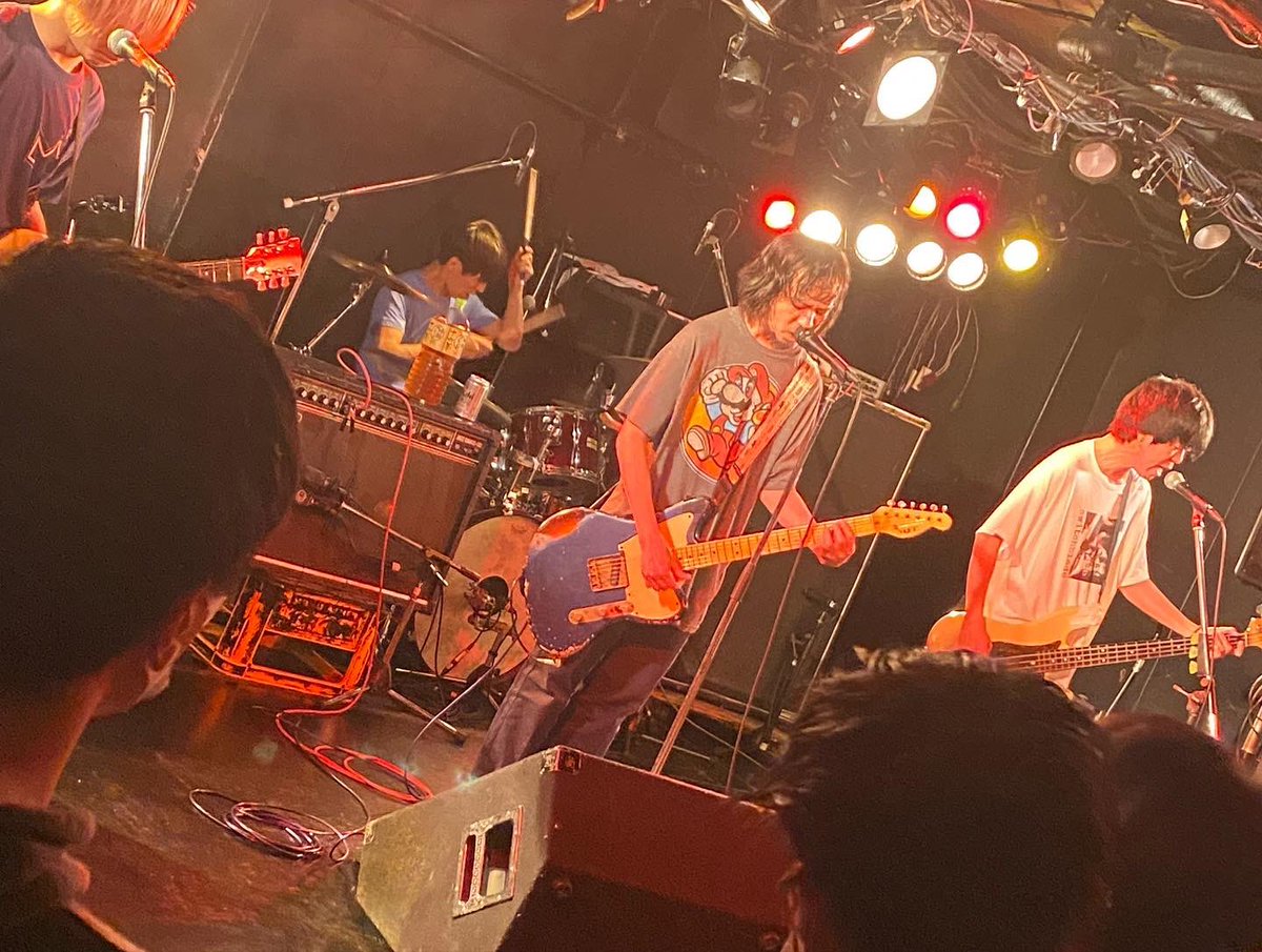 DrKoec's tweet photo. 昨日のダウナーワンマンありがとうございました！楽しかった〜、なんだあれ。遠方から応援のメッセージ送ってくれたり、書き置きや差し入れもほんとありがたかったっす。
それでは2年後にまた👋

#drdowner
#fadyokohama https://t.co/JYnGHqoi8m