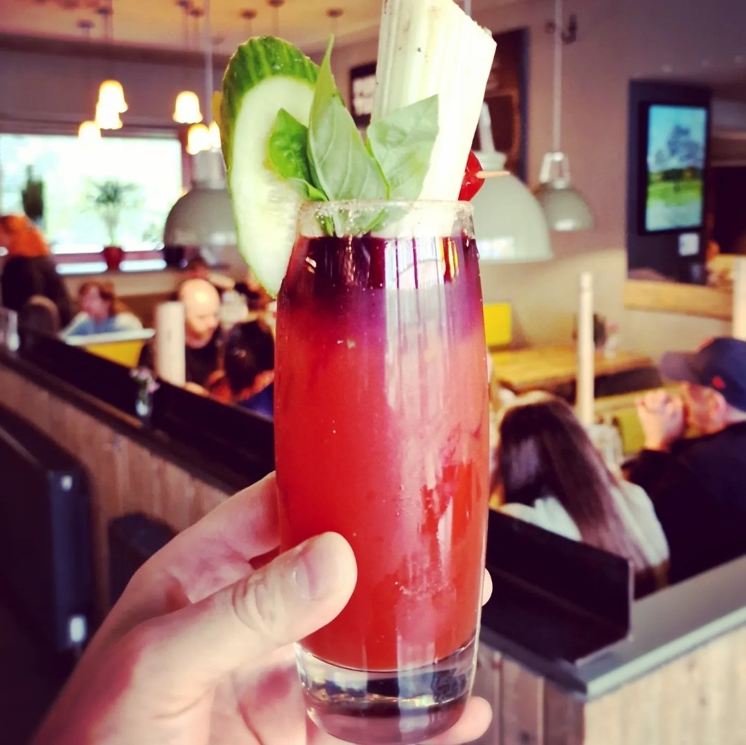 nothing better than a great bloody mary on a sunday morning 😁

#thebungo
#bloodymary 
#outforbrunch 
#bungodoesitbest 
#bungococktails