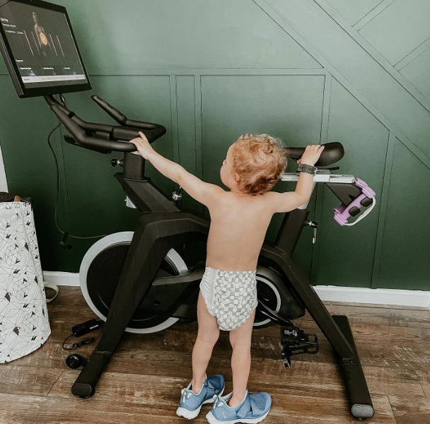 tiemathletic's tweet photo. Happy Mother's Day to all the moms, mom figures, and soon to be moms. Your strength inspires us π #TIEMAthletic #InspiringMotionβ https://t.co/NRiRkdrogs