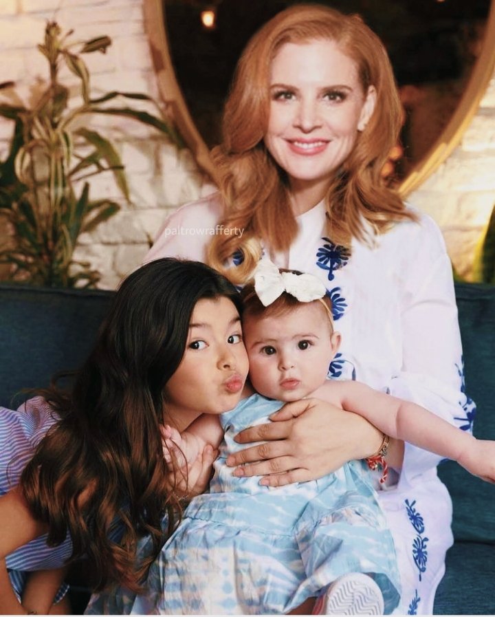 paltrowrafferty's tweet photo. Happy Mother's day to Donna Paulsen mother of two in Everything is Changed universe (https://t.co/Zu2p8BXbUo ) https://t.co/hTo3fGB64a