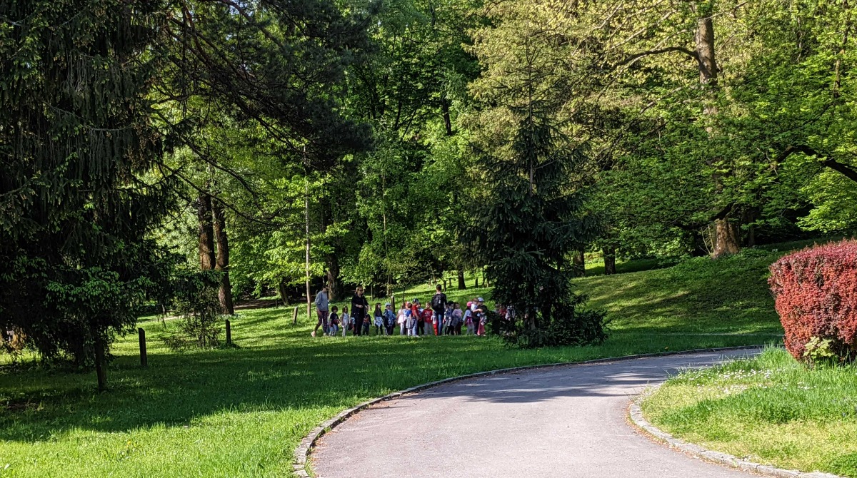 visitljubljana's tweet photo. Here’s a photo recap of 64th Trail along the Wire, lasting from Thursday till Saturday. See you next year!

#visitljubljana #ljubljana #greenring https://t.co/GWvIYwwdSD