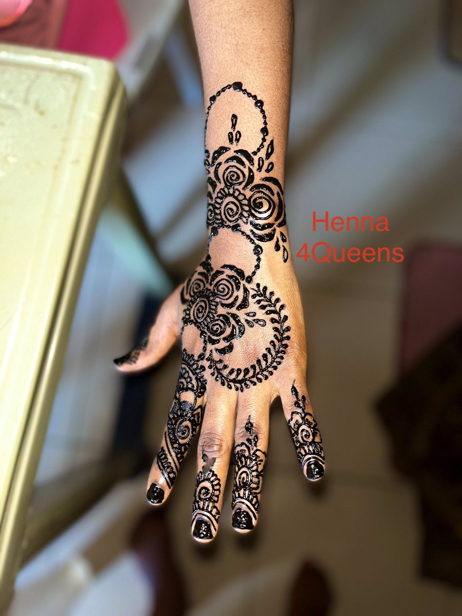 hennainilorin's tweet photo. Happy Mother’s Day again to the wonderful mothers in the world 🥰🤗
#MothersDay
#jamb
#bloodsisters
#DavidoDay
#adetiger
#ilorin
#Ilorintwittercommunity https://t.co/FkQ19t0akU