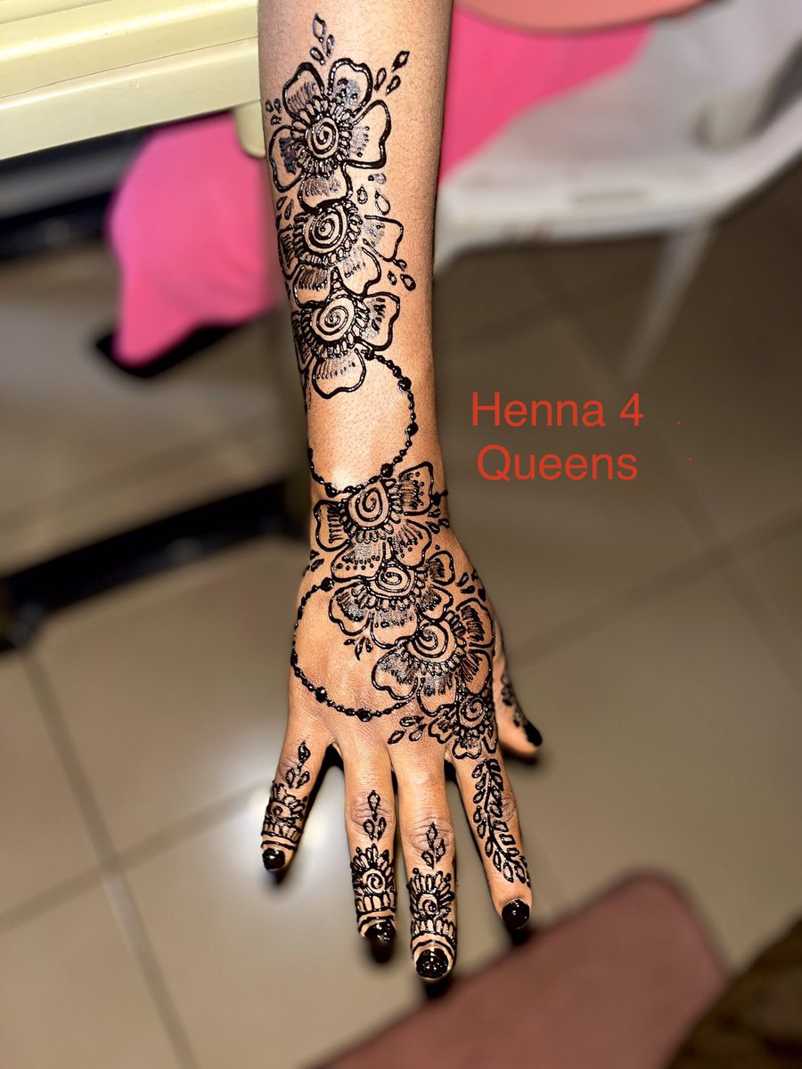 hennainilorin's tweet photo. Happy Mother’s Day again to the wonderful mothers in the world 🥰🤗
#MothersDay
#jamb
#bloodsisters
#DavidoDay
#adetiger
#ilorin
#Ilorintwittercommunity https://t.co/FkQ19t0akU