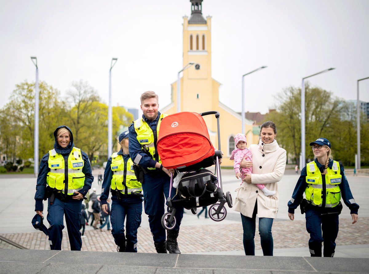 IllimarR's tweet photo. Emaarmastus on kõigi armastuste ema.
/𝐿𝑒𝑛𝑛𝑎𝑟𝑡 𝑀𝑒𝑟𝑖/

Aitäh teile selle armsad emad 💕 täna on teie päev ning teie tütred ja pojad on alati teil abiks 💪

📷 PPA / Reelika Riimand https://t.co/NWR5eSSg4e
