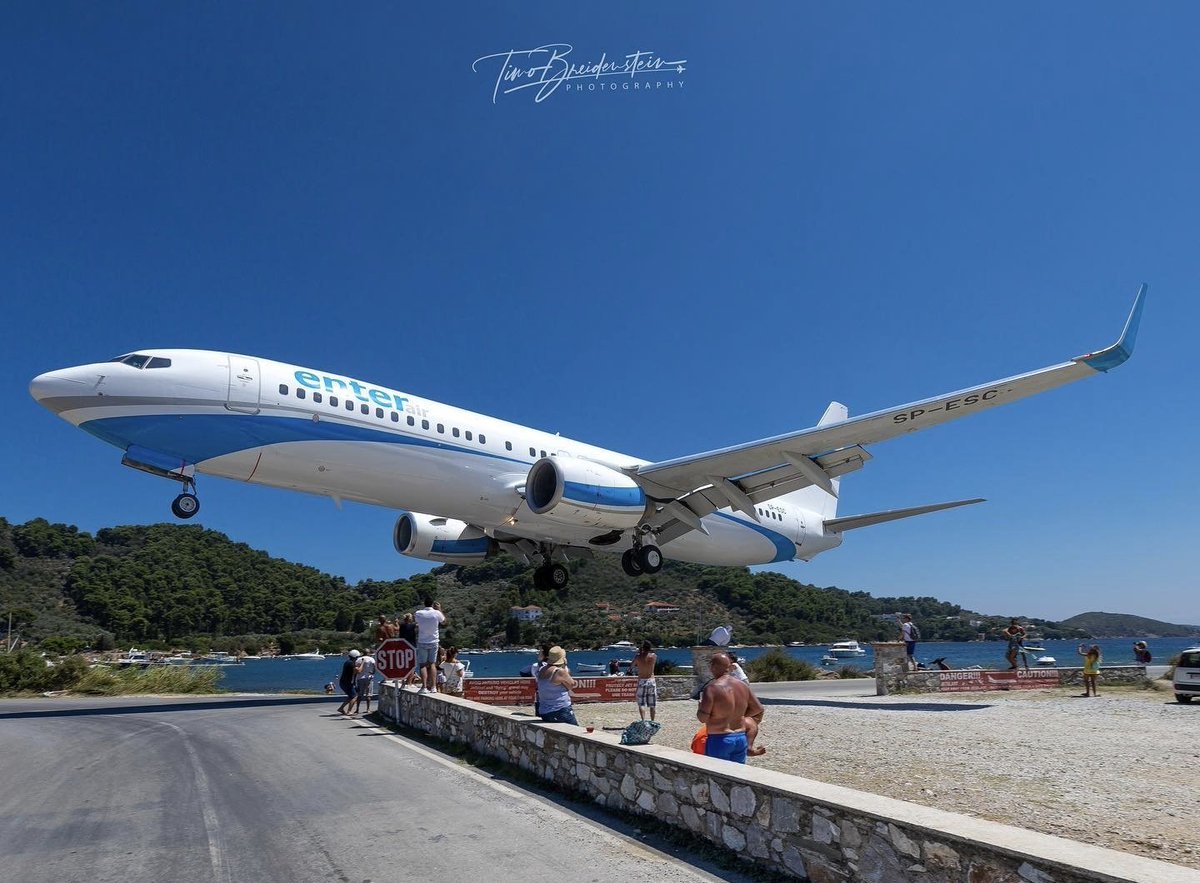 RAF_Luton tweet media