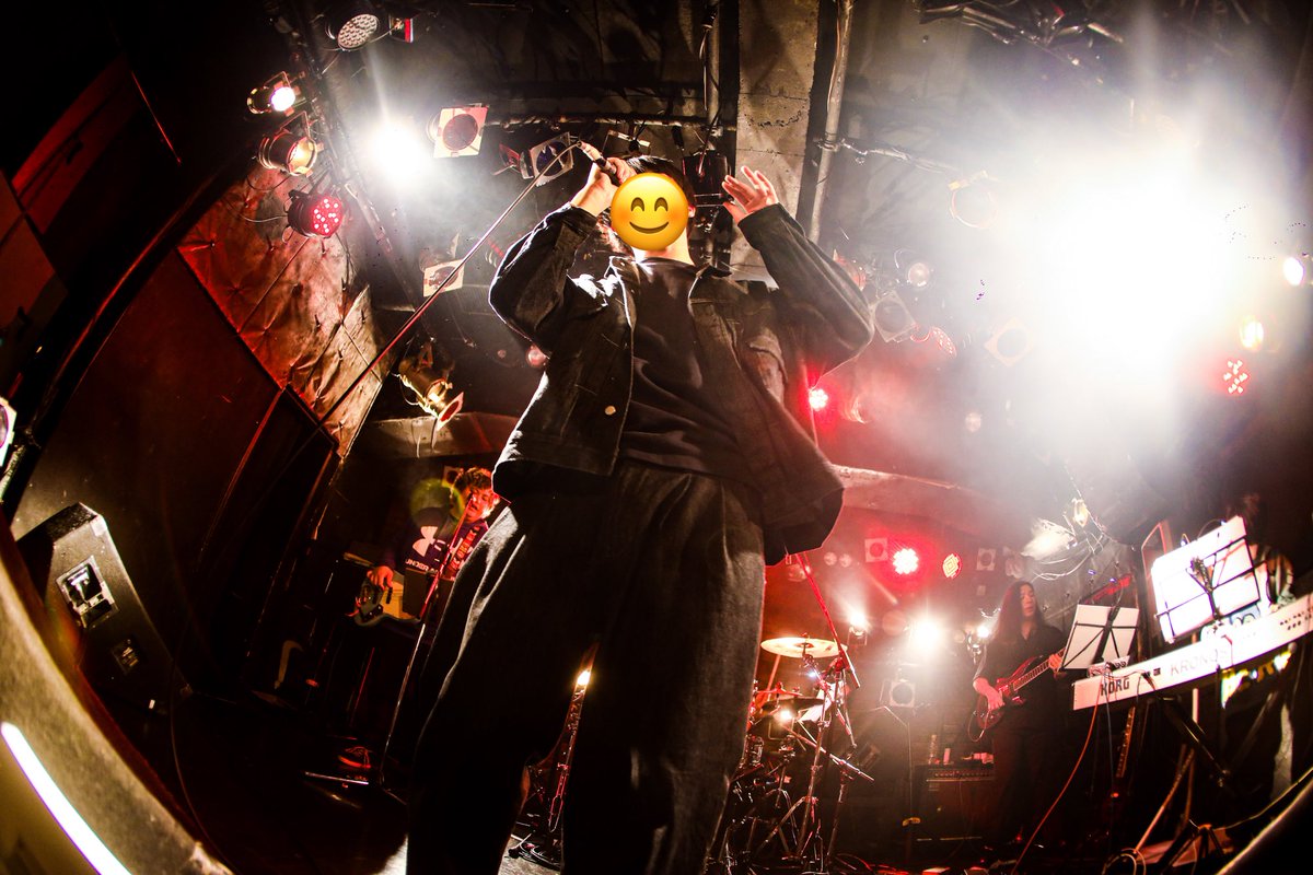 toki_ktn_'s tweet photo. 実は今日で2周年です～✌
続けられてるのは本当に皆さんのおかげです～！
2周年の歌ってみたは準備中ですので気長にお待ちください…！
これからも頑張ります！！

記念ついでにライブ写真供養します楽しかったなぁ～ https://t.co/zfFIYZ482U