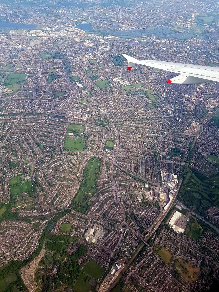 malteBrammerloh's tweet photo. Orientation in London is tricky. For a small help in planning your #ISMRM2022, here's an overview of abstracts from Neurophysics @MPI_CBS around @NikWeiskopf. For all abstracts, videos are available. Among them, fantastic contributions from @INeurocom PhD students! A 🧵@ISMRM https://t.co/9fjUJqkq3R